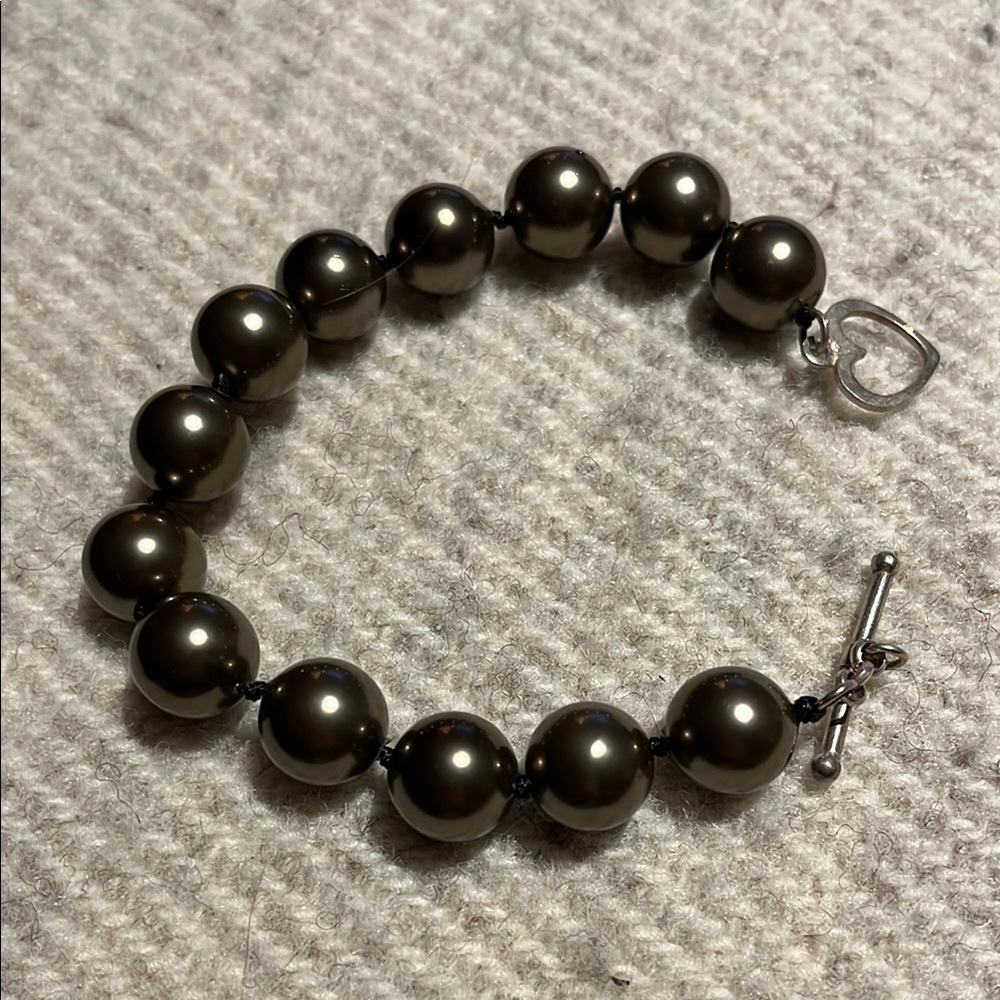 NWOT Bronze shell pearl Bracelet